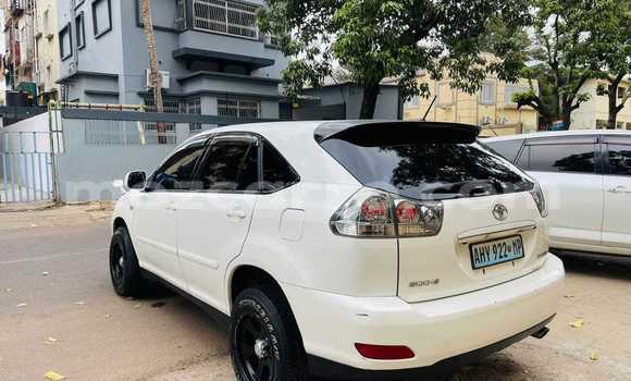 Comprar Usado Toyota Harrier Branco Carro em Maputo em Maputo Comprar Usado Toyota Harrier Branco Carro em Maputo em Maputo