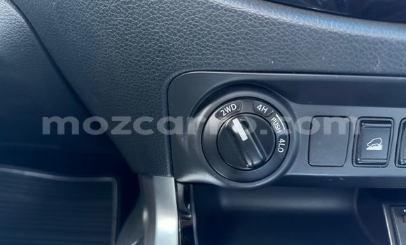 Comprar Usado Nissan Navara Prata Carro em Maputo em Maputo Comprar Usado Nissan Navara Prata Carro em Maputo em Maputo