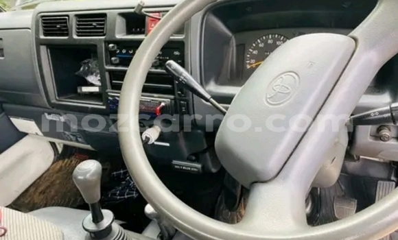 Comprar Usado Hino Ranger Branco Caminhão em Chigubo em Gaza