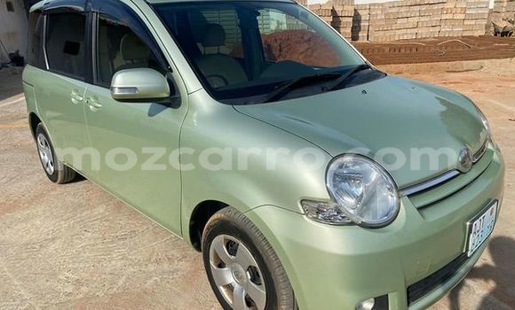 Tenga Tsaru Toyota Sienta Zvimwe Mota in Maputo in Maputo