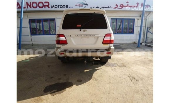 Tenga Imported Toyota Land Cruiser Chena Mota in Import - Dubai in Cabo Delgado Tenga Imported Toyota Land Cruiser Chena Mota in Import - Dubai in Cabo Delgado