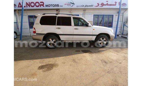 Tenga Imported Toyota Land Cruiser Chena Mota in Import - Dubai in Cabo Delgado Tenga Imported Toyota Land Cruiser Chena Mota in Import - Dubai in Cabo Delgado