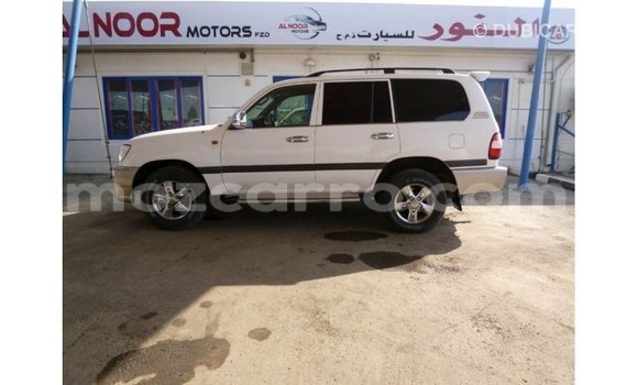 Tenga Imported Toyota Land Cruiser Chena Mota in Import - Dubai in Cabo Delgado Tenga Imported Toyota Land Cruiser Chena Mota in Import - Dubai in Cabo Delgado