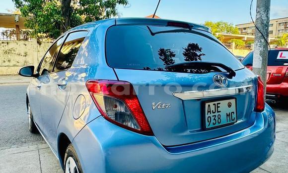 Nunua Ilio tumika Toyota Vitz Bluu Gari ndani ya Maputo nchini Maputo Nunua Ilio tumika Toyota Vitz Bluu Gari ndani ya Maputo nchini Maputo