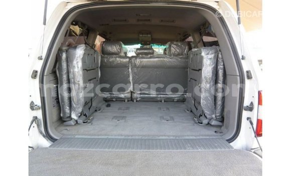 Tenga Imported Toyota Land Cruiser Chena Mota in Import - Dubai in Cabo Delgado Tenga Imported Toyota Land Cruiser Chena Mota in Import - Dubai in Cabo Delgado