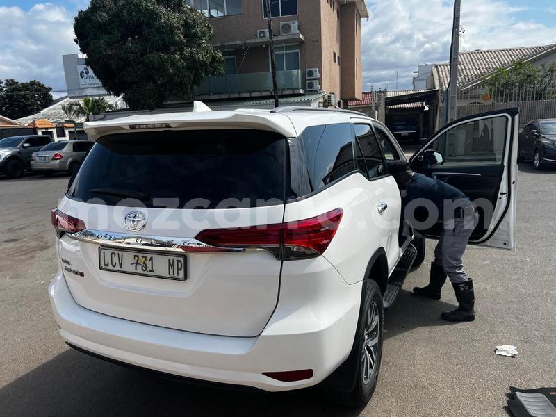 Big with watermark toyota fortuner maputo maputo 28007