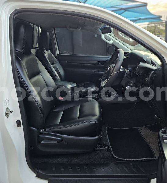 Big with watermark toyota hiluxe revo maputo maputo 28011