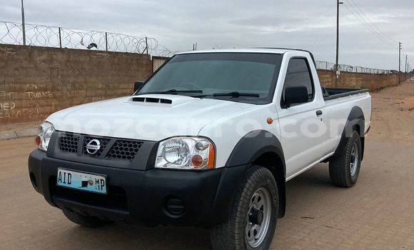 Comprar Usado Nissan Hardbody Branco Carro em Maputo em Maputo Comprar Usado Nissan Hardbody Branco Carro em Maputo em Maputo
