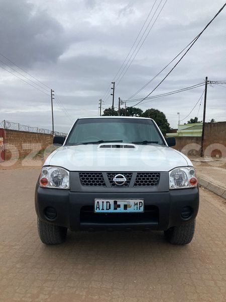 Big with watermark nissan hardbody maputo maputo 28012