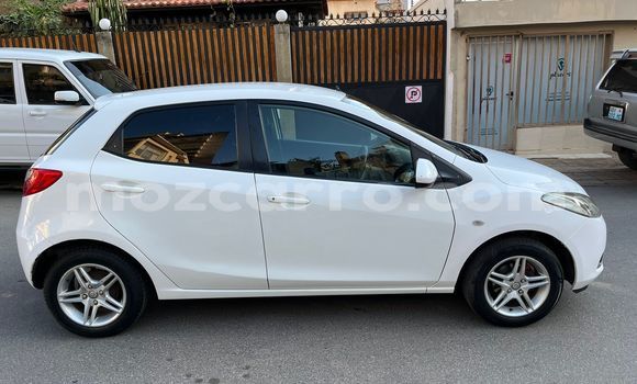 Comprar Usado Mazda Demio Branco Carro em Maputo em Maputo Comprar Usado Mazda Demio Branco Carro em Maputo em Maputo