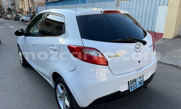 Comprar Usado Mazda Demio Branco Carro em Maputo em Maputo Comprar Usado Mazda Demio Branco Carro em Maputo em Maputo