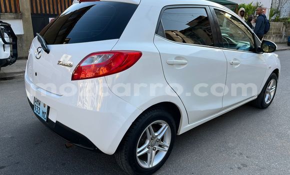 Comprar Usado Mazda Demio Branco Carro em Maputo em Maputo Comprar Usado Mazda Demio Branco Carro em Maputo em Maputo