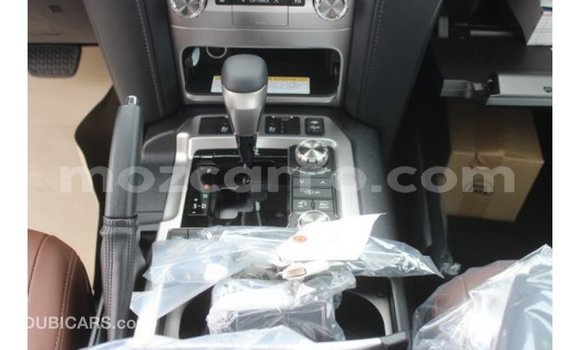 Comprar Importar Toyota Land Cruiser Branco Carro em Import - Dubai em Cabo Delgado Comprar Importar Toyota Land Cruiser Branco Carro em Import - Dubai em Cabo Delgado