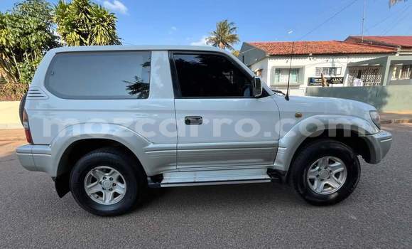 Buy Used Toyota Land Cruiser Prado White Car in Maputo in Maputo Buy Used Toyota Land Cruiser Prado White Car in Maputo in Maputo