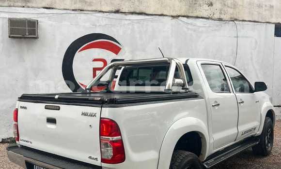Comprar Usado Toyota Hilux Branco Carro em Maputo em Maputo Comprar Usado Toyota Hilux Branco Carro em Maputo em Maputo