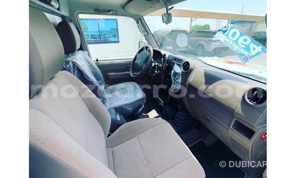 Buy Import Toyota Land Cruiser Beige Car in Import - Dubai in Cabo Delgado Buy Import Toyota Land Cruiser Beige Car in Import - Dubai in Cabo Delgado