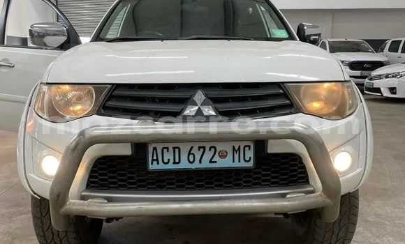 Comprar Usado Mitsubishi L200 Branco Carro em Maputo em Maputo Comprar Usado Mitsubishi L200 Branco Carro em Maputo em Maputo