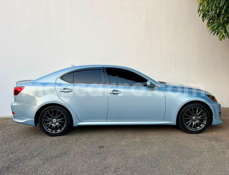 Big with watermark lexus is maputo maputo 28039