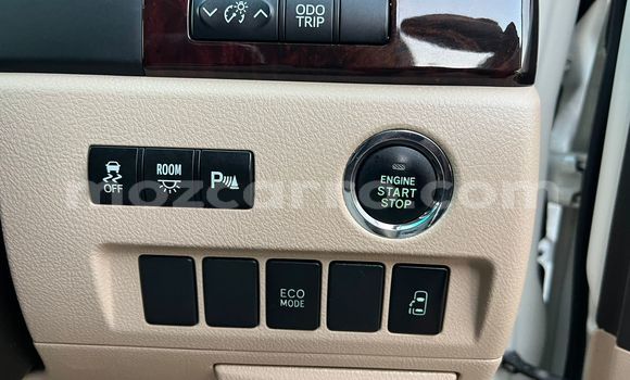 Tenga Tsaru Toyota Vellfire Chena Mota in Maputo in Maputo Tenga Tsaru Toyota Vellfire Chena Mota in Maputo in Maputo