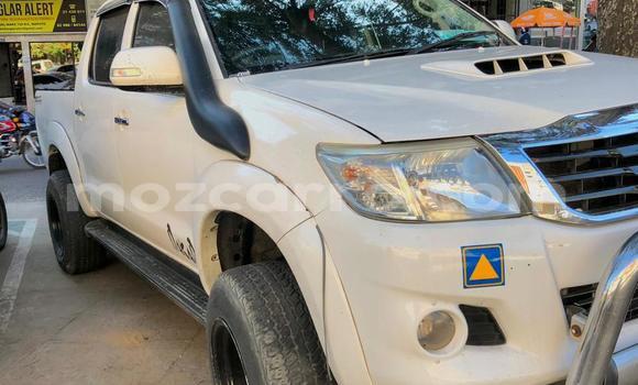 Comprar Usado Toyota Hilux Branco Carro em Maputo em Maputo Comprar Usado Toyota Hilux Branco Carro em Maputo em Maputo