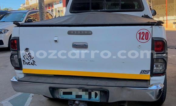 Comprar Usado Toyota Hilux Branco Carro em Maputo em Maputo Comprar Usado Toyota Hilux Branco Carro em Maputo em Maputo
