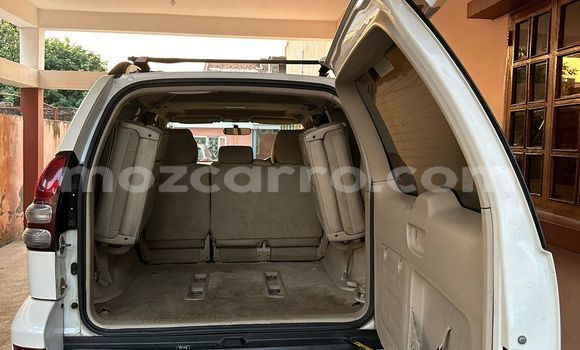 Comprar Usado Toyota Land Cruiser Prado Branco Carro em Maputo em Maputo Comprar Usado Toyota Land Cruiser Prado Branco Carro em Maputo em Maputo