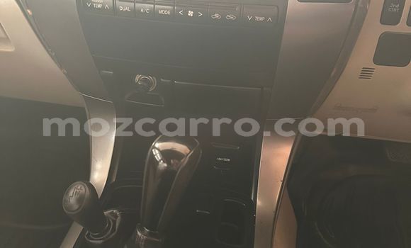 Comprar Usado Toyota Land Cruiser Prado Branco Carro em Maputo em Maputo Comprar Usado Toyota Land Cruiser Prado Branco Carro em Maputo em Maputo