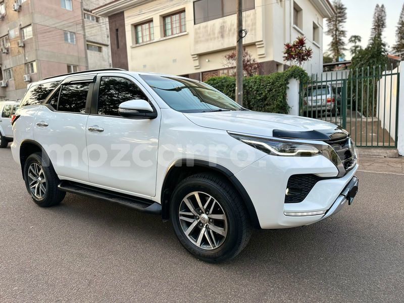 Big with watermark toyota fortuner maputo maputo 28048