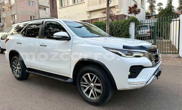 Nunua Ilio tumika Toyota Fortuner Nyeupe Gari ndani ya Maputo nchini Maputo Nunua Ilio tumika Toyota Fortuner Nyeupe Gari ndani ya Maputo nchini Maputo