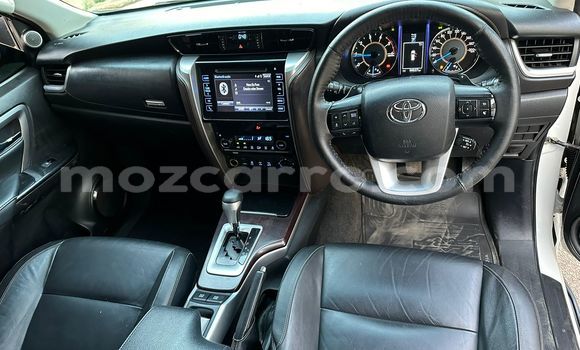 Comprar Usado Toyota Fortuner Branco Carro em Maputo em Maputo Comprar Usado Toyota Fortuner Branco Carro em Maputo em Maputo