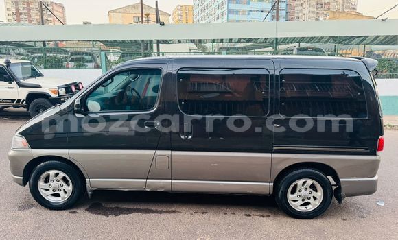 Tenga Tsaru Toyota Regius Nhema Mota in Maputo in Maputo Tenga Tsaru Toyota Regius Nhema Mota in Maputo in Maputo