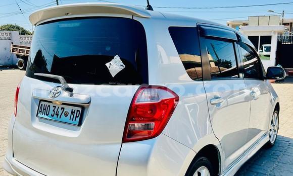Comprar Usado Toyota Ractis Prata Carro em Maputo em Maputo Comprar Usado Toyota Ractis Prata Carro em Maputo em Maputo