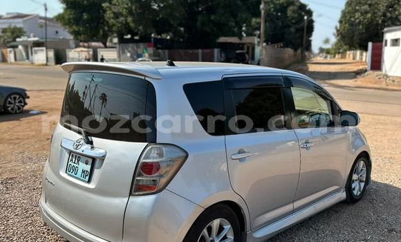 Comprar Usado Toyota Ractis Prata Carro em Maputo em Maputo Comprar Usado Toyota Ractis Prata Carro em Maputo em Maputo