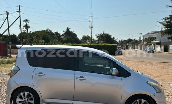 Comprar Usado Toyota Ractis Prata Carro em Maputo em Maputo Comprar Usado Toyota Ractis Prata Carro em Maputo em Maputo