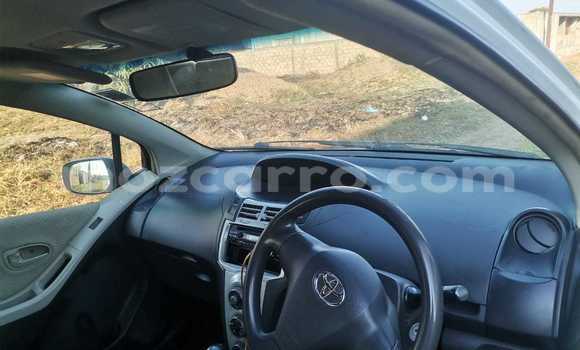 Comprar Usado Toyota Ractis Prata Carro em Maputo em Maputo Comprar Usado Toyota Ractis Prata Carro em Maputo em Maputo