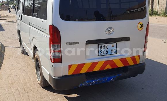 Comprar Usado Toyota Hiace Prata Carro em Maputo em Maputo Comprar Usado Toyota Hiace Prata Carro em Maputo em Maputo