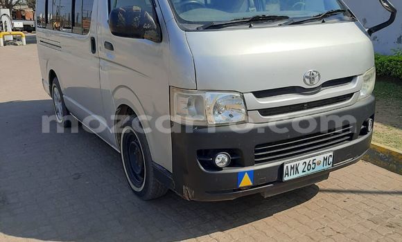 Comprar Usado Toyota Hiace Prata Carro em Maputo em Maputo Comprar Usado Toyota Hiace Prata Carro em Maputo em Maputo