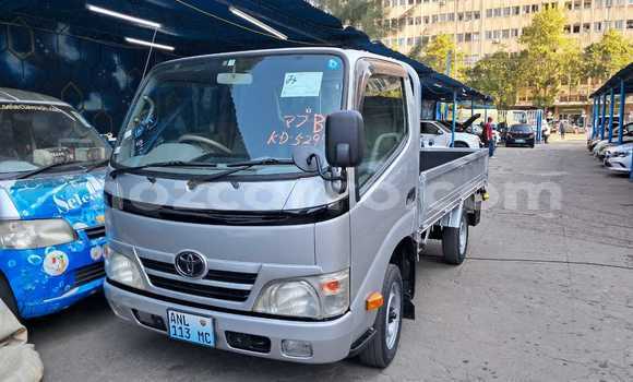 Buy New Toyota Dyna Silver Truck in Maputo in Maputo Buy New Toyota Dyna Silver Truck in Maputo in Maputo