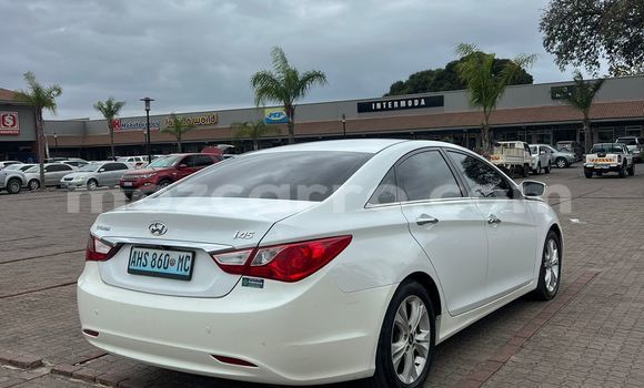 Comprar Usado Hyundai Sonata Branco Carro em Maputo em Maputo Comprar Usado Hyundai Sonata Branco Carro em Maputo em Maputo