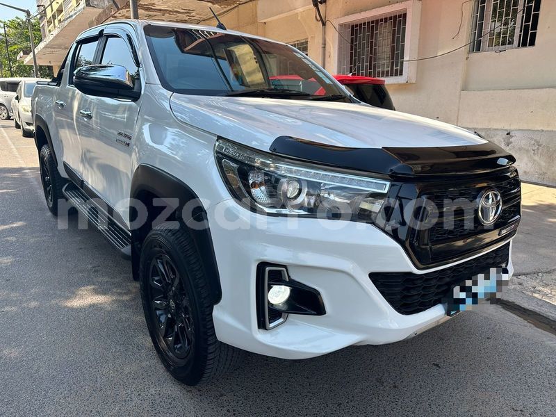 Big with watermark toyota hiluxe revo maputo maputo 28081