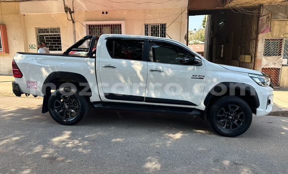 Nunua Ilio tumika Toyota Hiluxe Revo Nyeupe Gari ndani ya Maputo nchini Maputo Nunua Ilio tumika Toyota Hiluxe Revo Nyeupe Gari ndani ya Maputo nchini Maputo