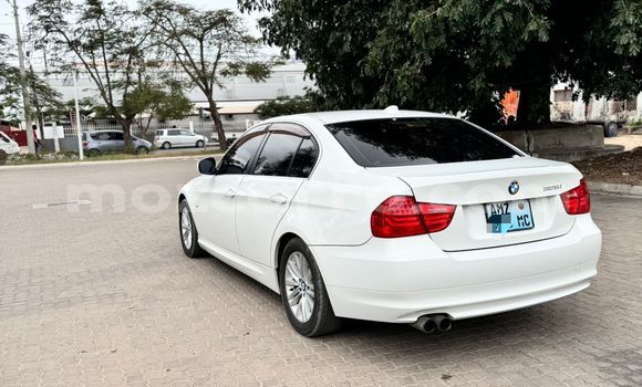 Comprar Usado BMW 3-Series Branco Carro em Maputo em Maputo Comprar Usado BMW 3-Series Branco Carro em Maputo em Maputo