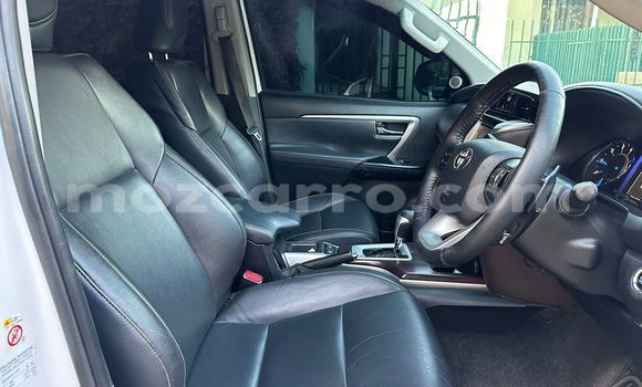 Buy Used Toyota Fortuner White Car in Maputo in Maputo Buy Used Toyota Fortuner White Car in Maputo in Maputo