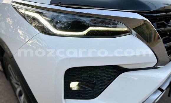 Buy Used Toyota Fortuner White Car in Maputo in Maputo Buy Used Toyota Fortuner White Car in Maputo in Maputo