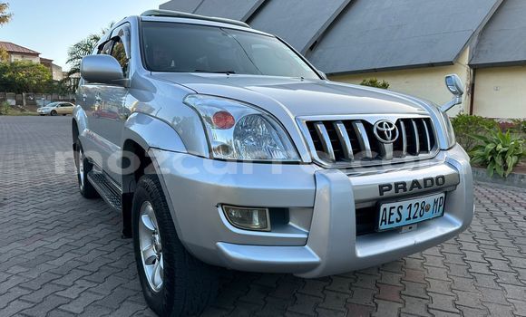 Nunua Ilio tumika Toyota Land Cruiser Prado Fedha Gari ndani ya Maputo nchini Maputo Nunua Ilio tumika Toyota Land Cruiser Prado Fedha Gari ndani ya Maputo nchini Maputo