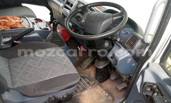 Buy Used Hino 300 Series White Truck in Maputo in Maputo Buy Used Hino 300 Series White Truck in Maputo in Maputo