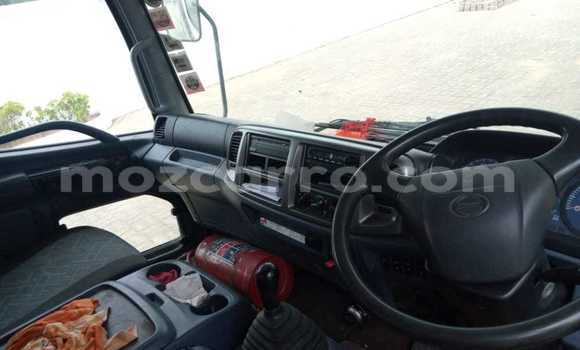 Buy Used Hino 300 Series White Truck in Maputo in Maputo Buy Used Hino 300 Series White Truck in Maputo in Maputo