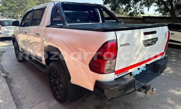 Buy Used Toyota Hilux White Car in Maputo in Maputo Buy Used Toyota Hilux White Car in Maputo in Maputo