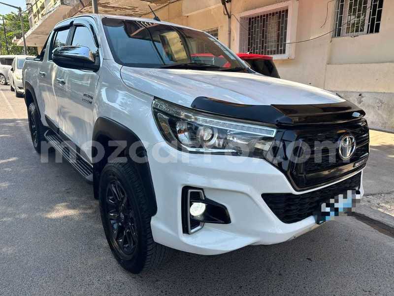 Big with watermark toyota hilux maputo maputo 28150