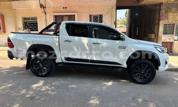 Buy Used Toyota Hilux White Car in Maputo in Maputo Buy Used Toyota Hilux White Car in Maputo in Maputo